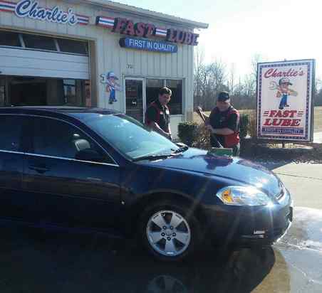 Charlies Fast Lube Perryville